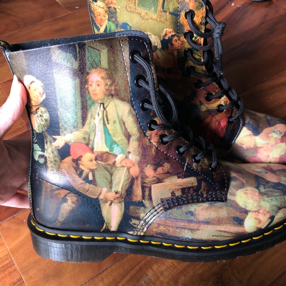 Doc Martens limited edition museum collection sz12